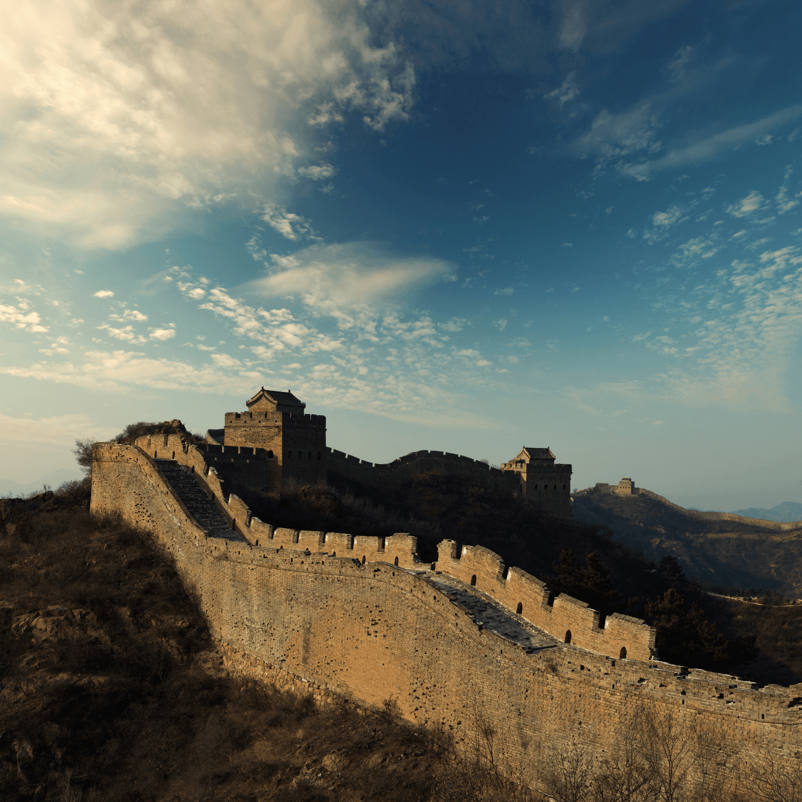 Walk the Great Wall of China – Experience one of the Seven Wonders of the World, stretching over 21,000 kilometers and showcasing breathtaking landscapes. A must-visit for history enthusiasts and adventurers alike, the Great Wall offers stunning views and an insight into China’s ancient defense system. Enjoy a guided tour and explore its watchtowers, steep staircases, and scenic surroundings.