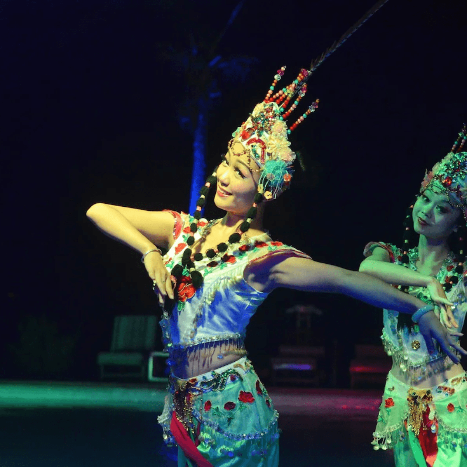 Cultural evening entertainment and live music at the resort.