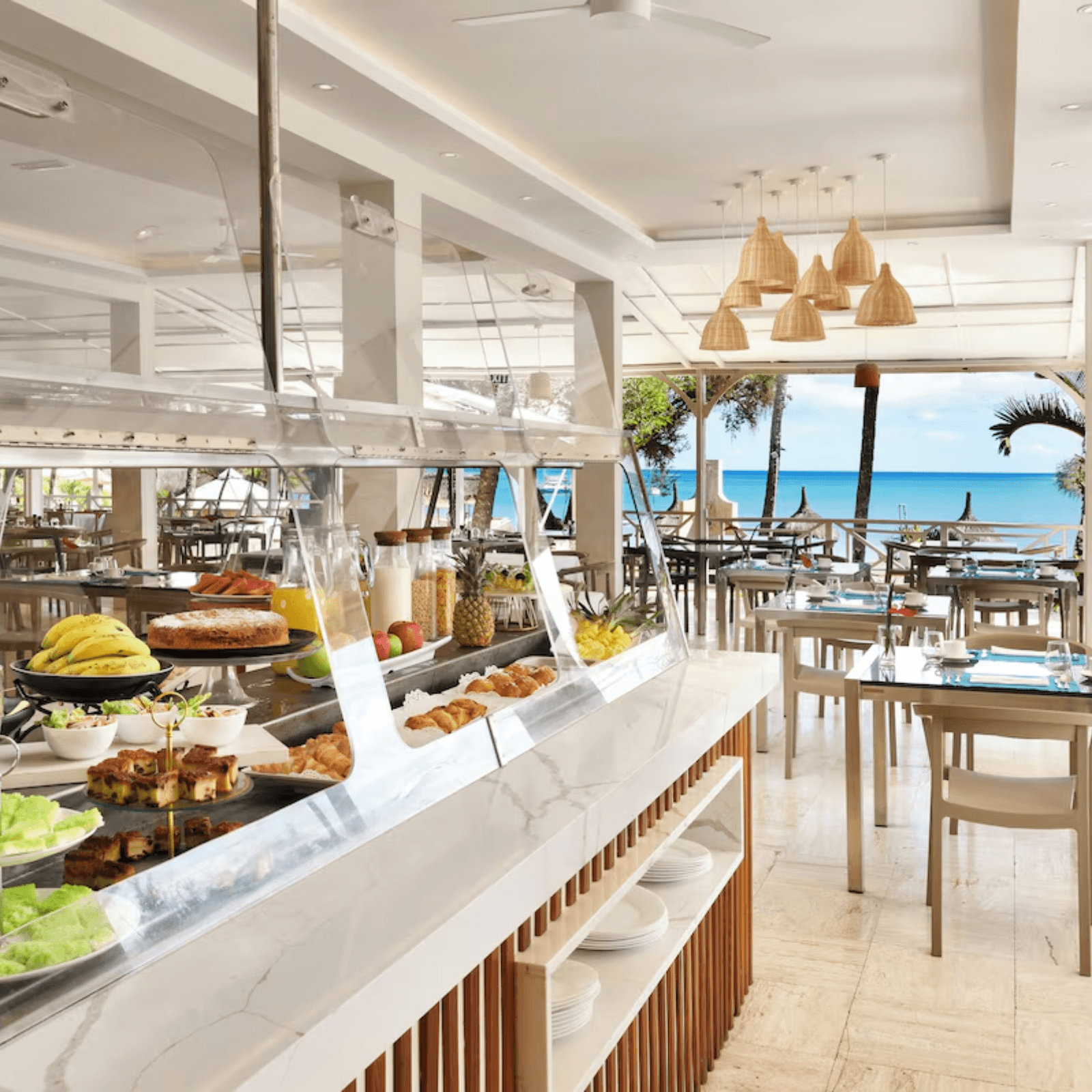 Authentic Mauritian cooking class and themed dinners.