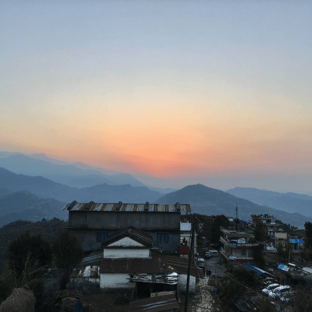 Sarangkot Sunrise: Experience a breathtaking sunrise over the Himalayan range from the scenic vantage point of Sarangkot.