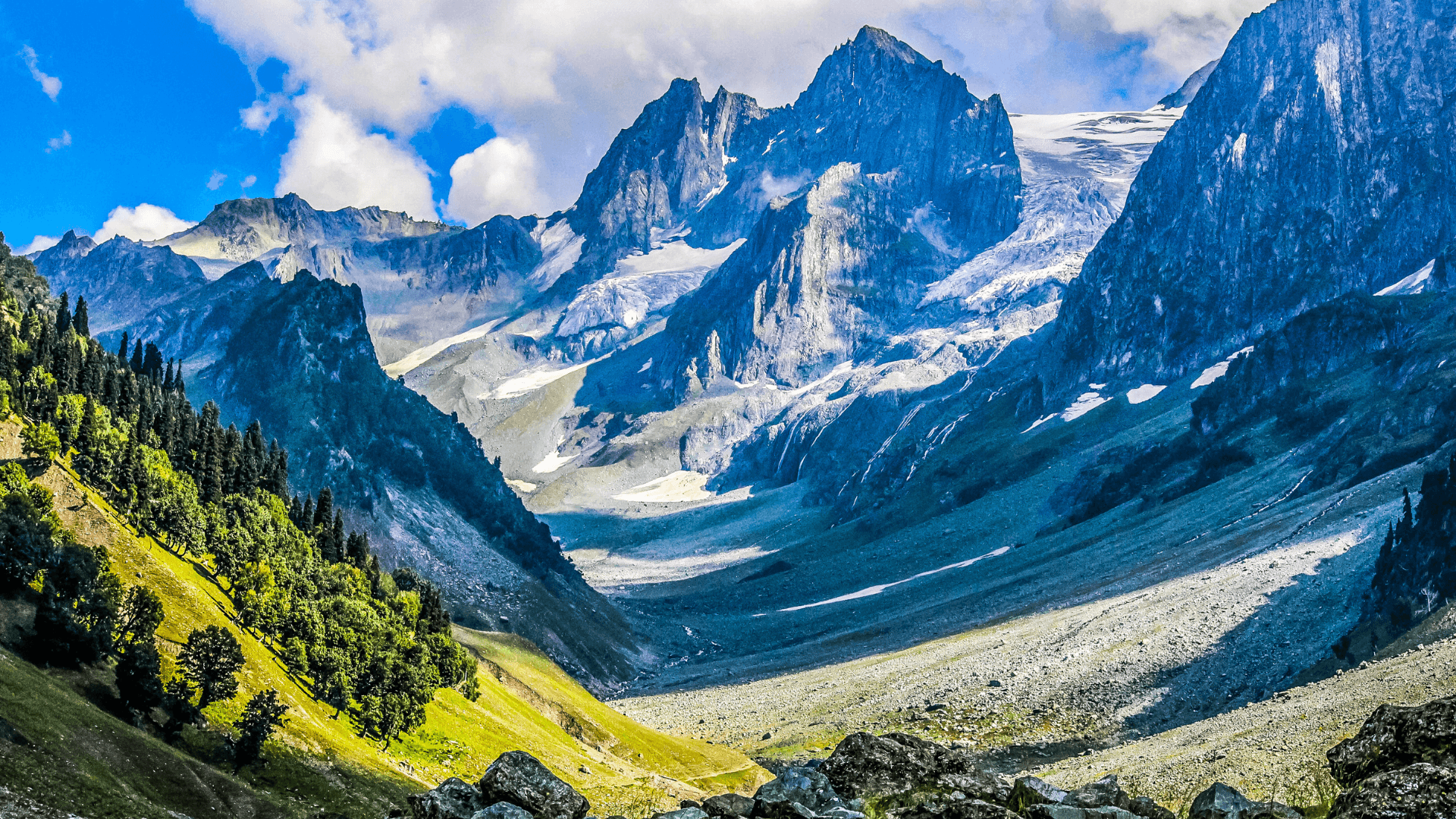 Discover the Charm of Kashmir in 5 Magical Days