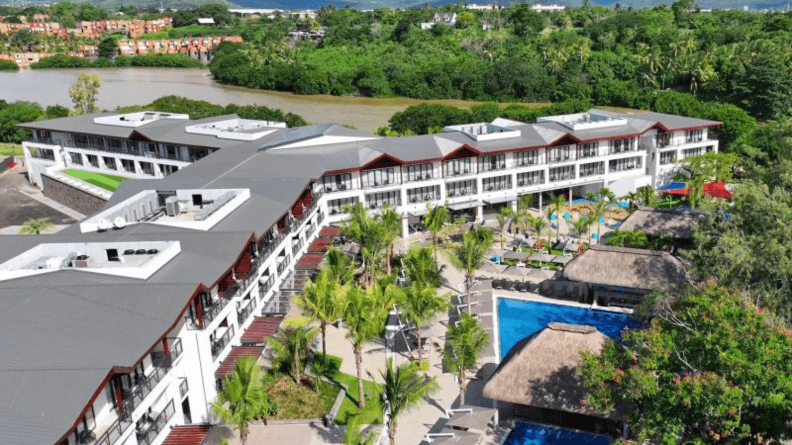 Ocean Creek Tropical Retreat