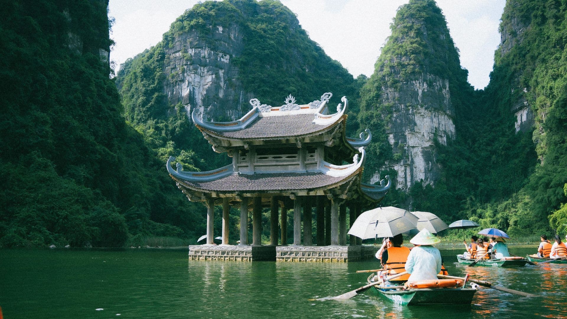 5-Day Vietnam Tour Package from India – Hanoi, Ninh Binh & Halong Bay Cruise