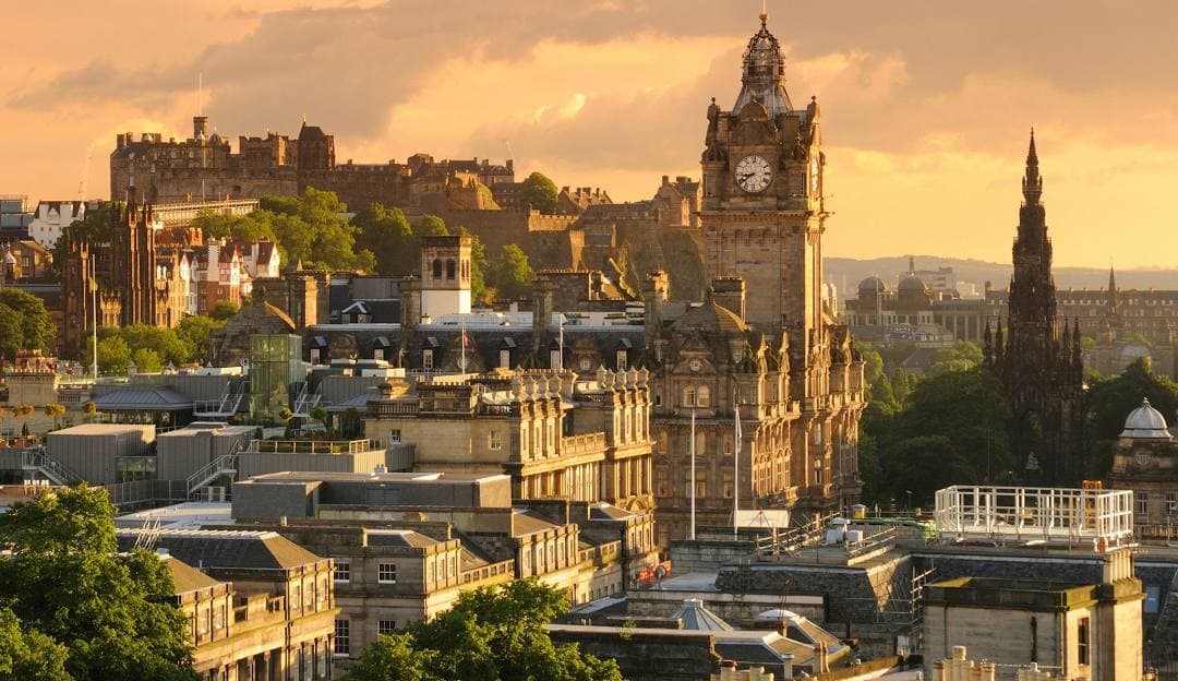 Edinburgh Travel Guide: Best Things to Do and See