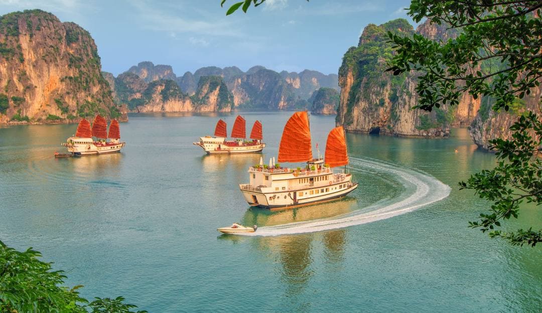 Vietnam Express: 4-Day Cultural & Scenic Tour